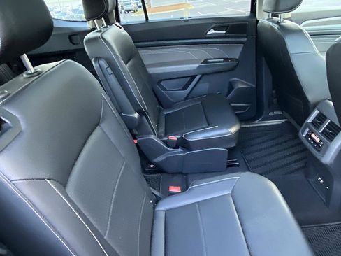 Used 2022 Volkswagen Atlas SEL image 14