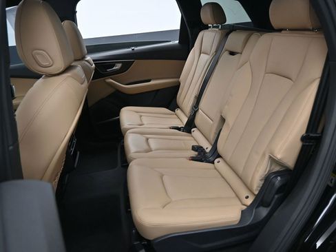 Used 2023 Audi Q7 3.0T Premium Plus w/ Premium Plus Package image 28