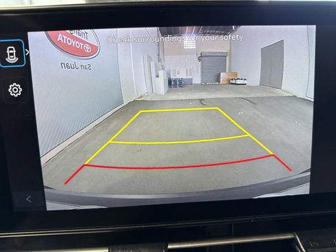 Used 2024 Hyundai Kona SE image 42