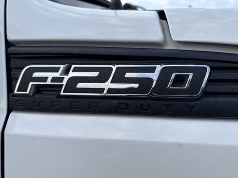Used 2016 Ford F250 XL w/ Power Equipment Group AWD/4WD image 19