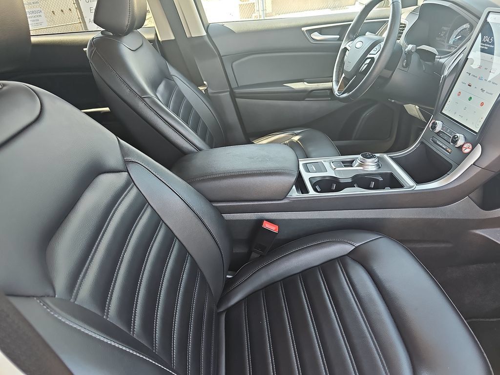Certified 2024 Ford Edge SEL AWD/4WD image 10