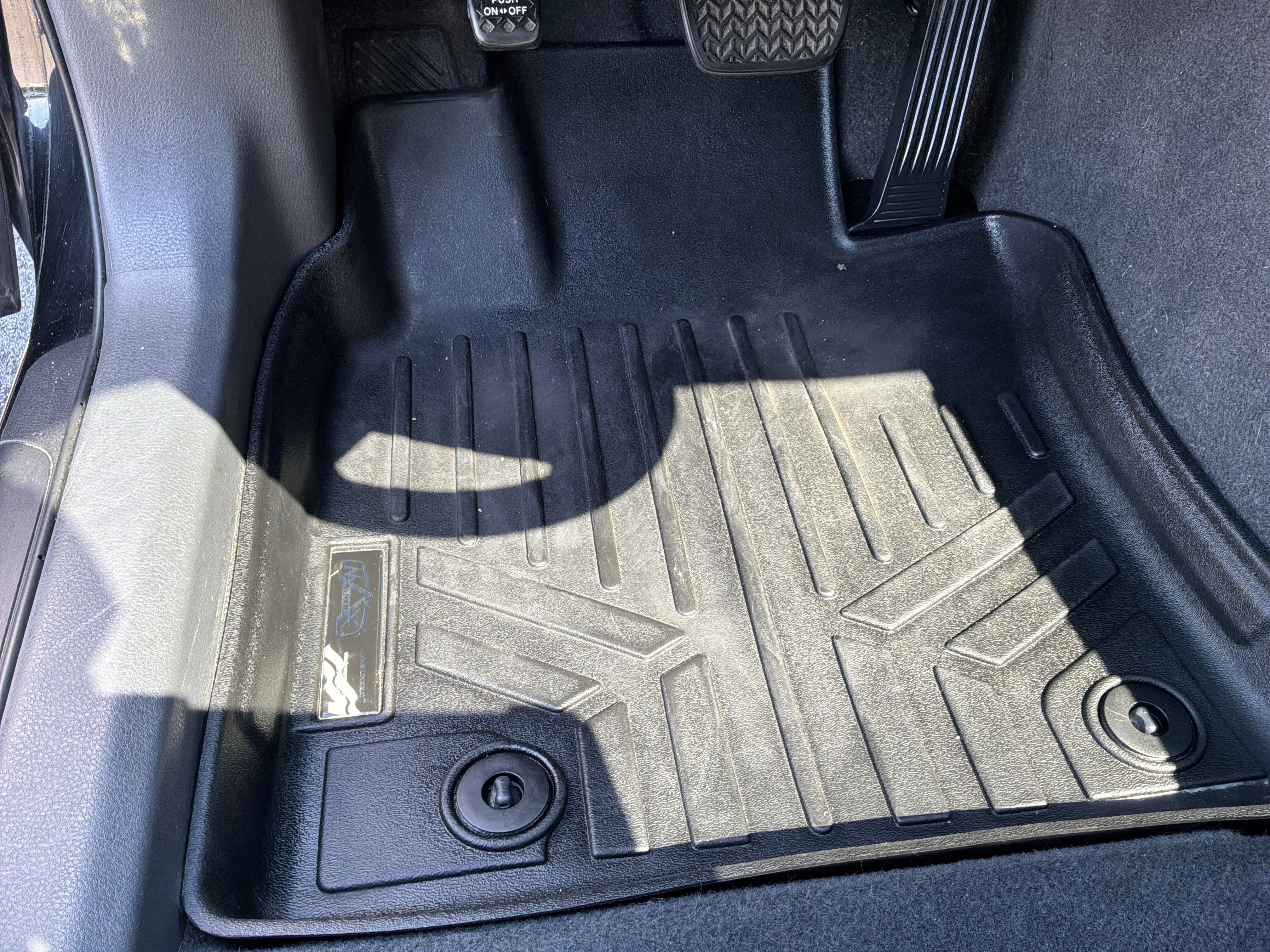 Used 2018 Toyota Camry SE w/ Moonroof Package FWD image 17