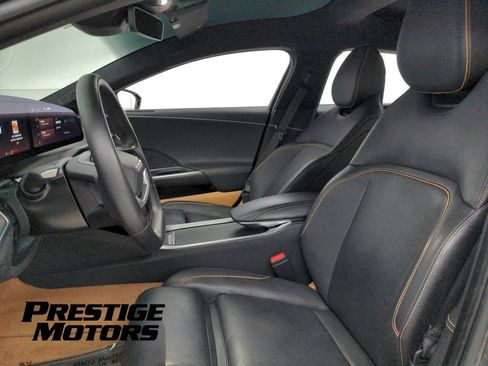 Used 2023 Lucid Air Touring AWD/4WD image 14