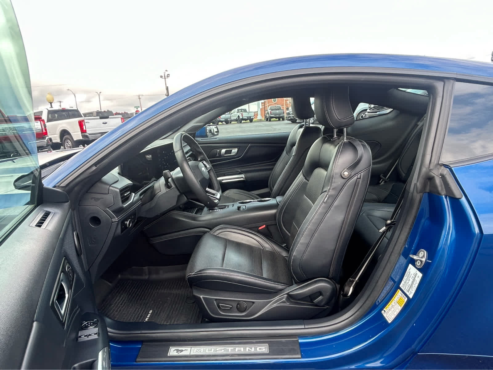 Used 2024 Ford Mustang Premium RWD image 10