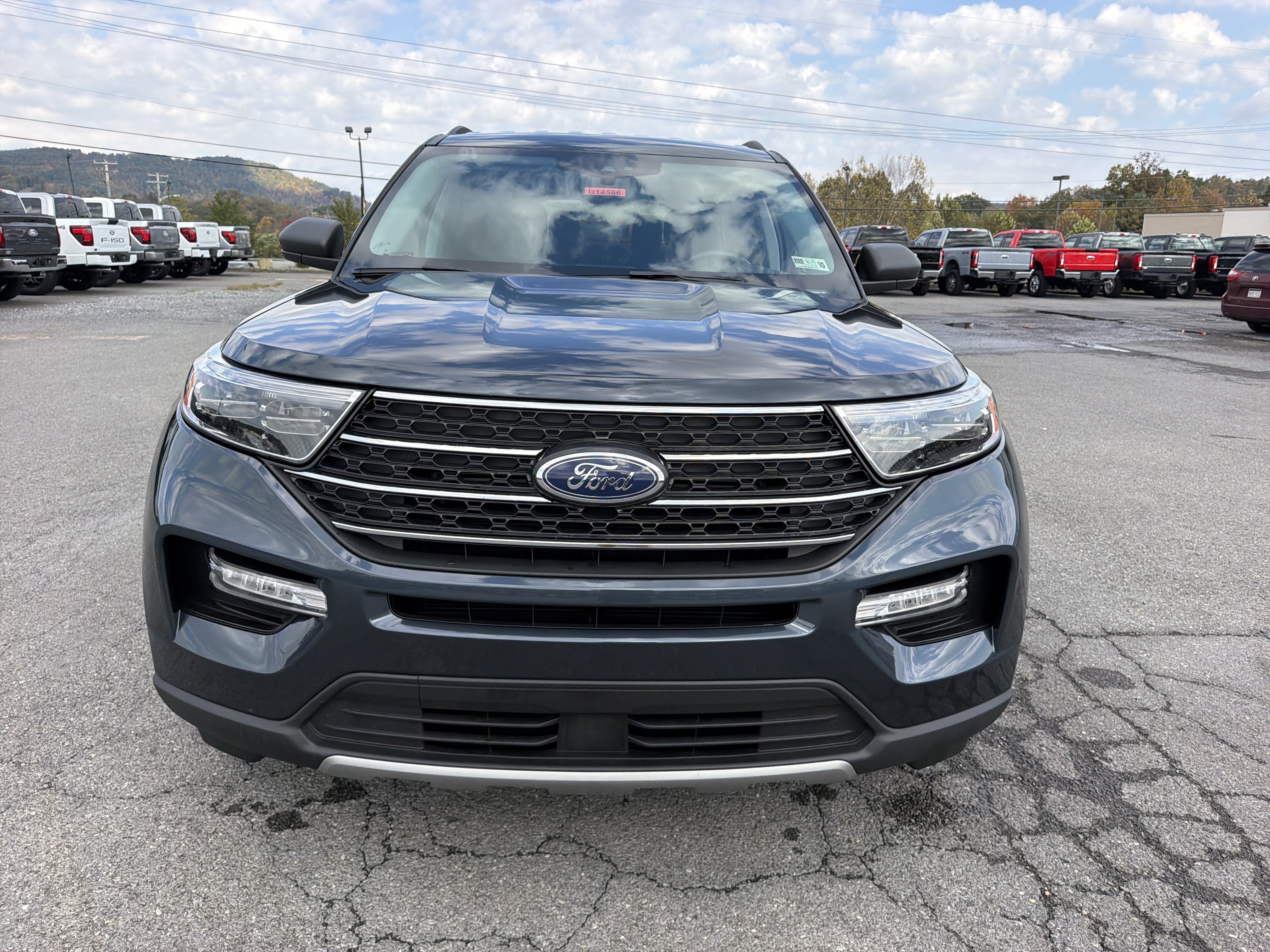 Used 2023 Ford Explorer XLT w/ Equipment Group 202A AWD/4WD image 11