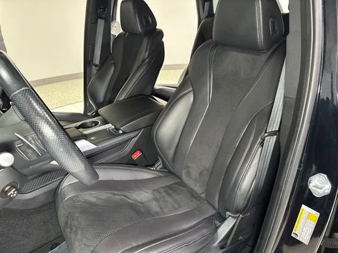 Used 2022 Acura MDX A-Spec AWD/4WD image 17