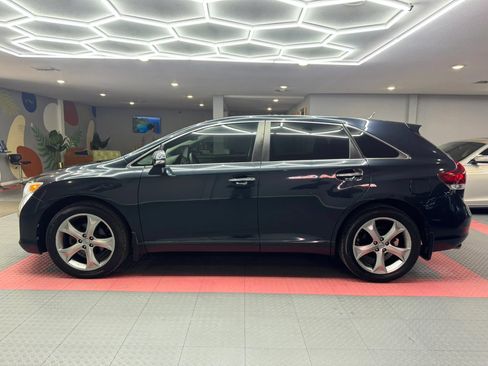 Used 2015 Toyota Venza XLE FWD image 4