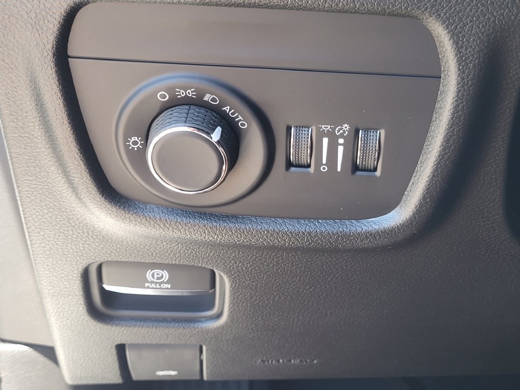 New 2026 Jeep Grand Cherokee Laredo AWD/4WD image 25