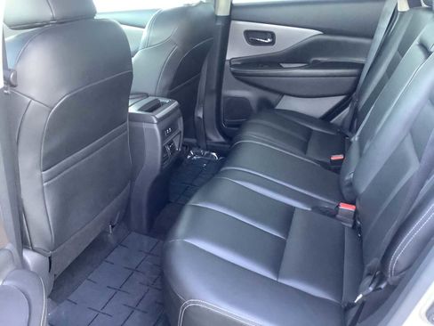 Used 2023 Nissan Murano SV image 12