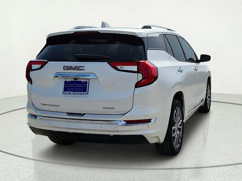 Used 2023 GMC Terrain Denali w/ Denali Premium Package AWD/4WD image 7