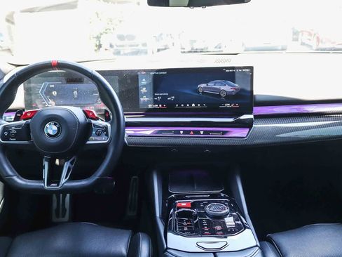 Used 2025 BMW M5 w/ M Driver's Package AWD/4WD image 11