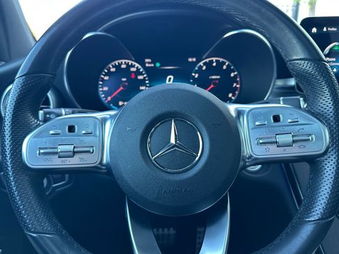 Used 2022 Mercedes-Benz GLC 300 4MATIC image 23