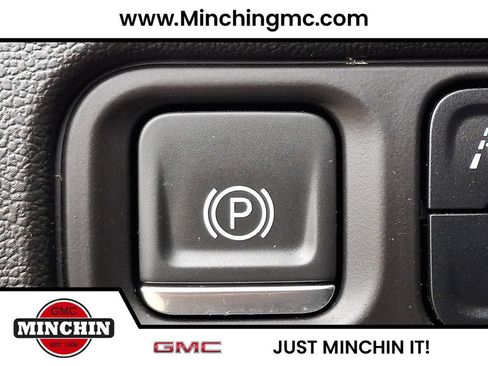Certified 2023 Chevrolet Suburban Premier AWD/4WD image 26