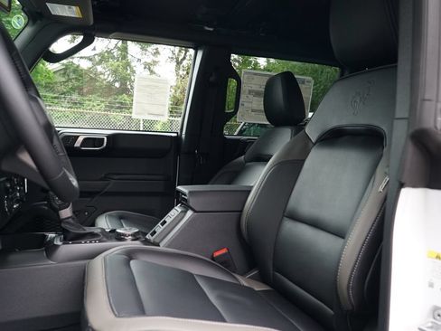 New 2026 Ford Bronco Outer Banks w/ Sasquatch Package AWD/4WD image 22