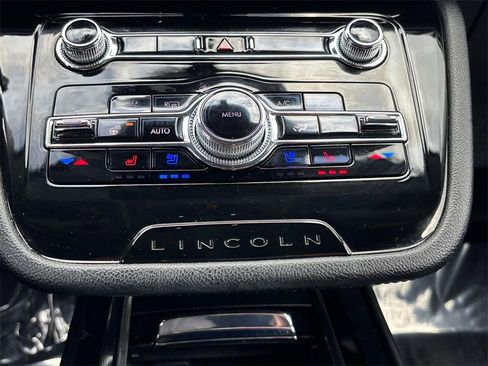 Used 2022 Lincoln Corsair AWD w/ Equipment Group 101A image 31