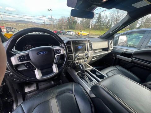 Used 2019 Ford F150 Platinum w/ Equipment Group 701A Luxury image 13