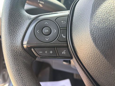 Used 2024 Toyota Corolla LE FWD image 17