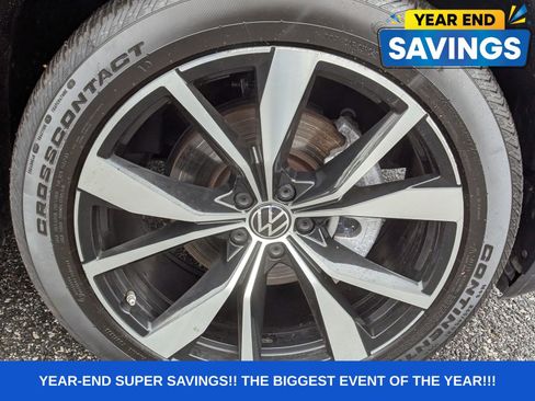 Used 2025 Volkswagen Atlas Cross Sport SEL Premium R-Line image 14