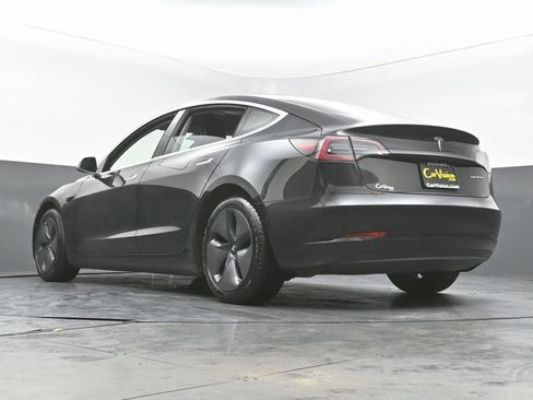 Used 2018 Tesla Model 3 Long Range image 48