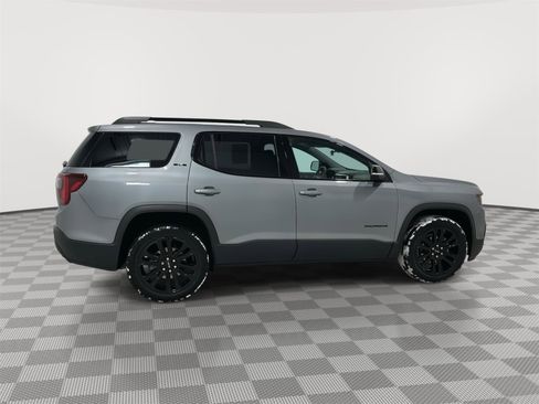 Used 2023 GMC Acadia SLE w/ Driver Convenience Package image 6