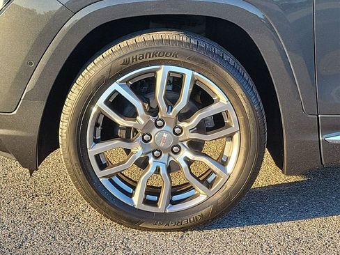 Used 2022 GMC Terrain Denali w/ Denali Premium Package image 17