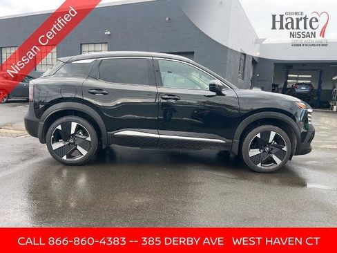 Certified 2025 Nissan Kicks SR image 5