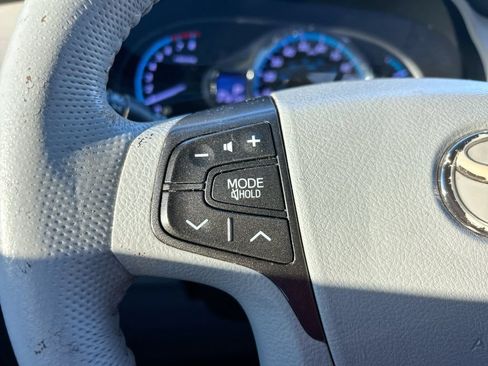 Used 2012 Toyota Sienna XLE AWD/4WD image 16