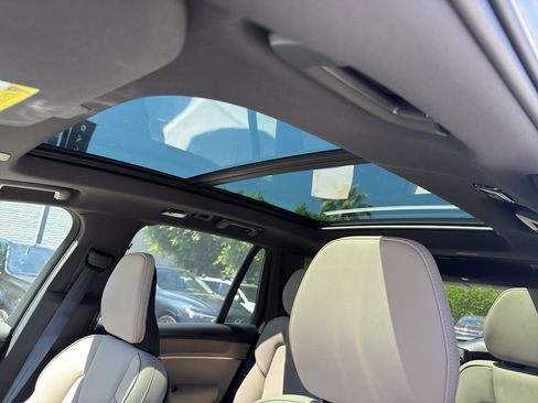 New 2026 Volvo XC90 B6 Plus w/ Protection Package Premier AWD/4WD image 19