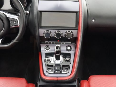 Used 2020 Jaguar F-TYPE Convertible RWD image 22