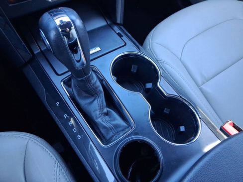 Used 2019 Ford Explorer XLT w/ Equipment Group 202A image 23