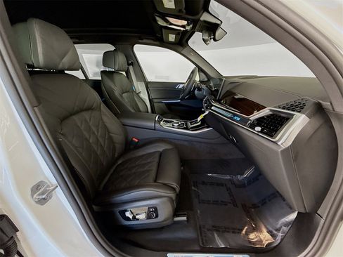 New 2026 BMW X5 xDrive50e w/ M Sport Package image 30