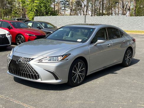 Certified 2023 Lexus ES 350 w/ Premium Package image 2