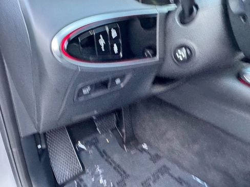 Used 2024 Genesis Electrified GV70 image 29