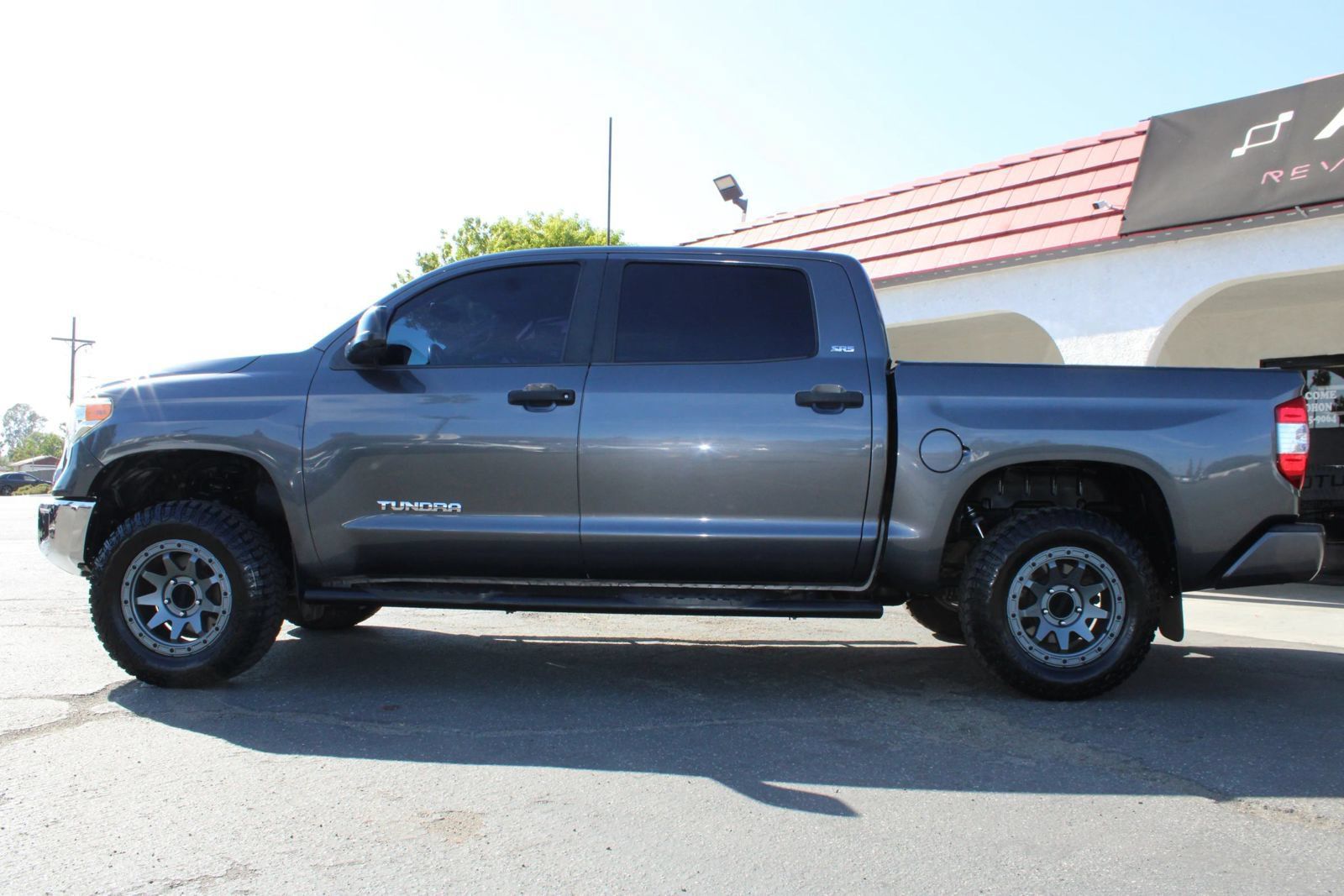 Used 2016 Toyota Tundra SR5 w/ SR5 Upgrade Package RWD image 39
