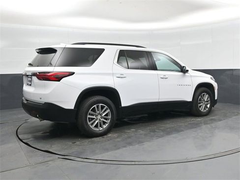 Used 2023 Chevrolet Traverse LT w/ LPO, Floor Liner Package image 3