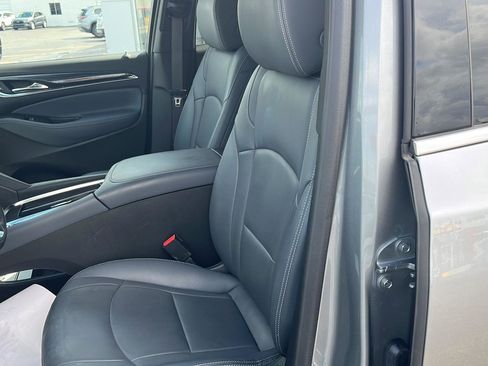 Used 2024 Buick Enclave Essence w/ Sport Touring Edition AWD/4WD image 20
