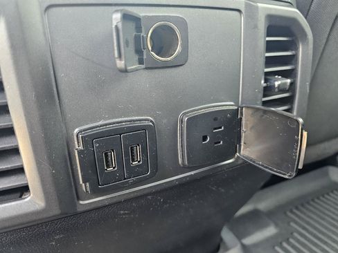 Used 2017 Ford F150 XLT w/ Equipment Group 302A Luxury AWD/4WD image 25