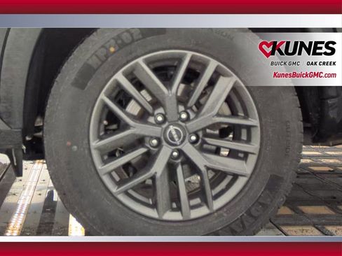 Used 2024 Nissan Rogue S image 23