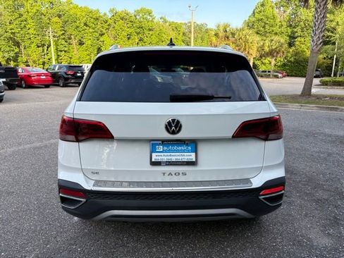 Used 2023 Volkswagen Taos SE FWD image 5
