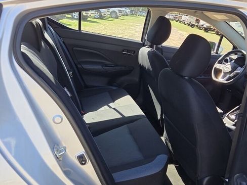 Used 2025 Nissan Versa SV FWD image 15
