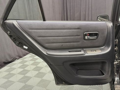 Used 2003 Lexus IS 300 RWD image 25