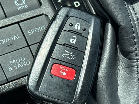 Used 2024 Toyota RAV4 XLE w/ Convenience Package AWD/4WD image 37