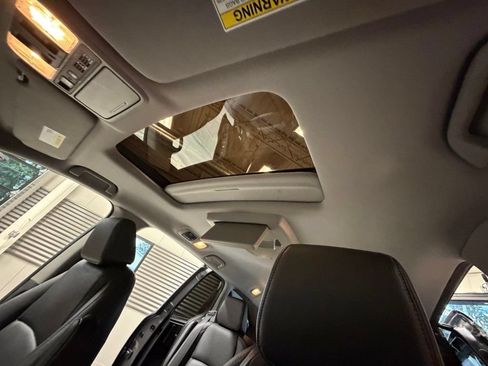 Used 2022 Honda Odyssey Touring image 10