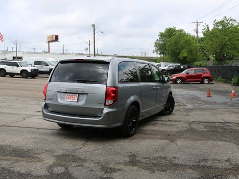 Used 2020 Dodge Grand Caravan GT image 5