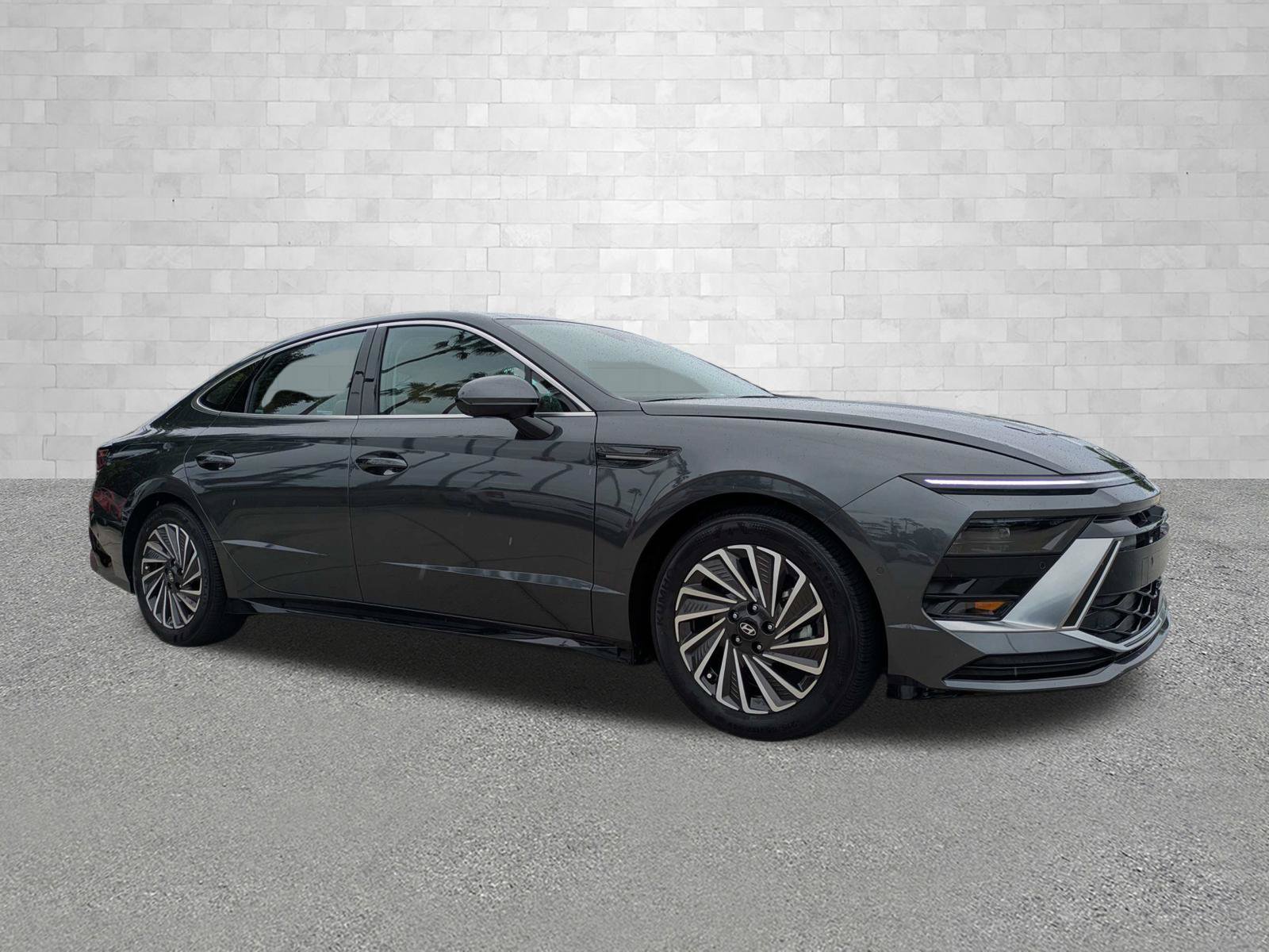 Certified 2024 Hyundai Sonata Limited FWD image 1