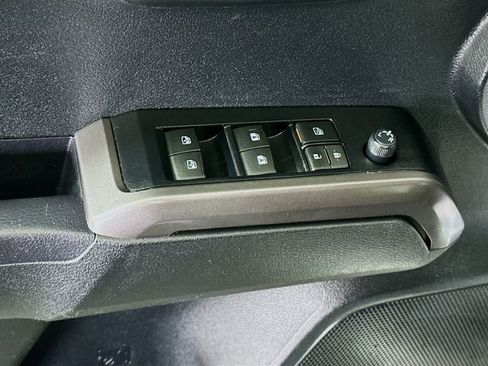 Certified 2023 Toyota Tacoma TRD Off-Road image 19