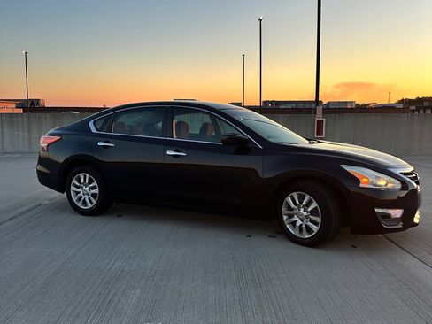 Used 2014 Nissan Altima 2.5 S image 8