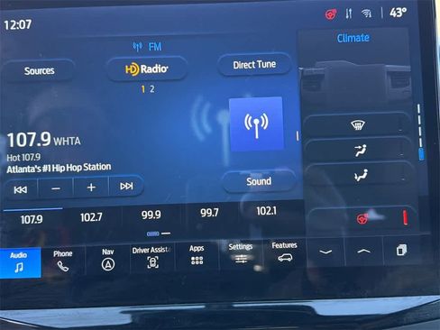 Used 2023 Ford Expedition Limited image 29