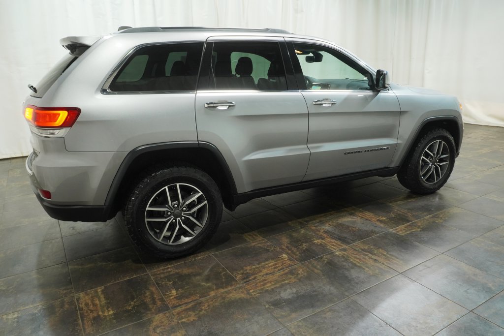 Used 2021 Jeep Grand Cherokee Limited w/ Luxury Group II AWD/4WD image 4