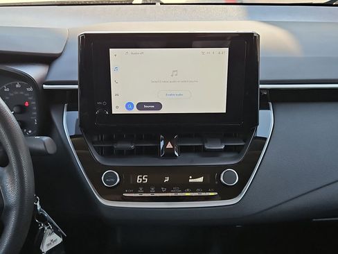 Used 2024 Toyota Corolla LE image 22